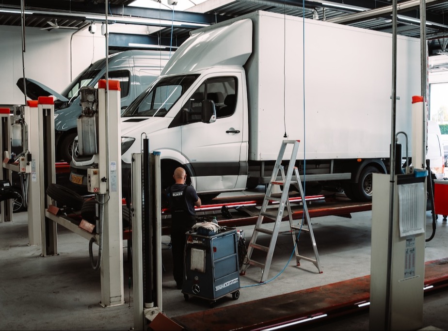 BW Rijkers open bakwagen mercedes-benz