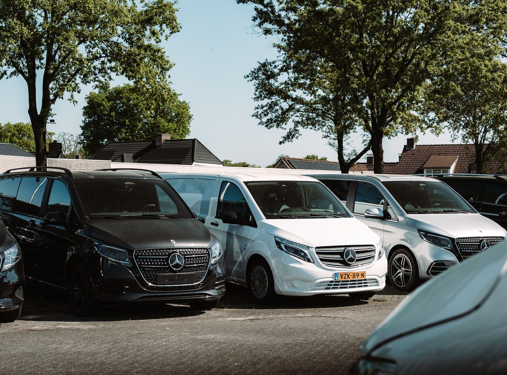 Mercedes benz bussen BW Rijkers wit en zwart