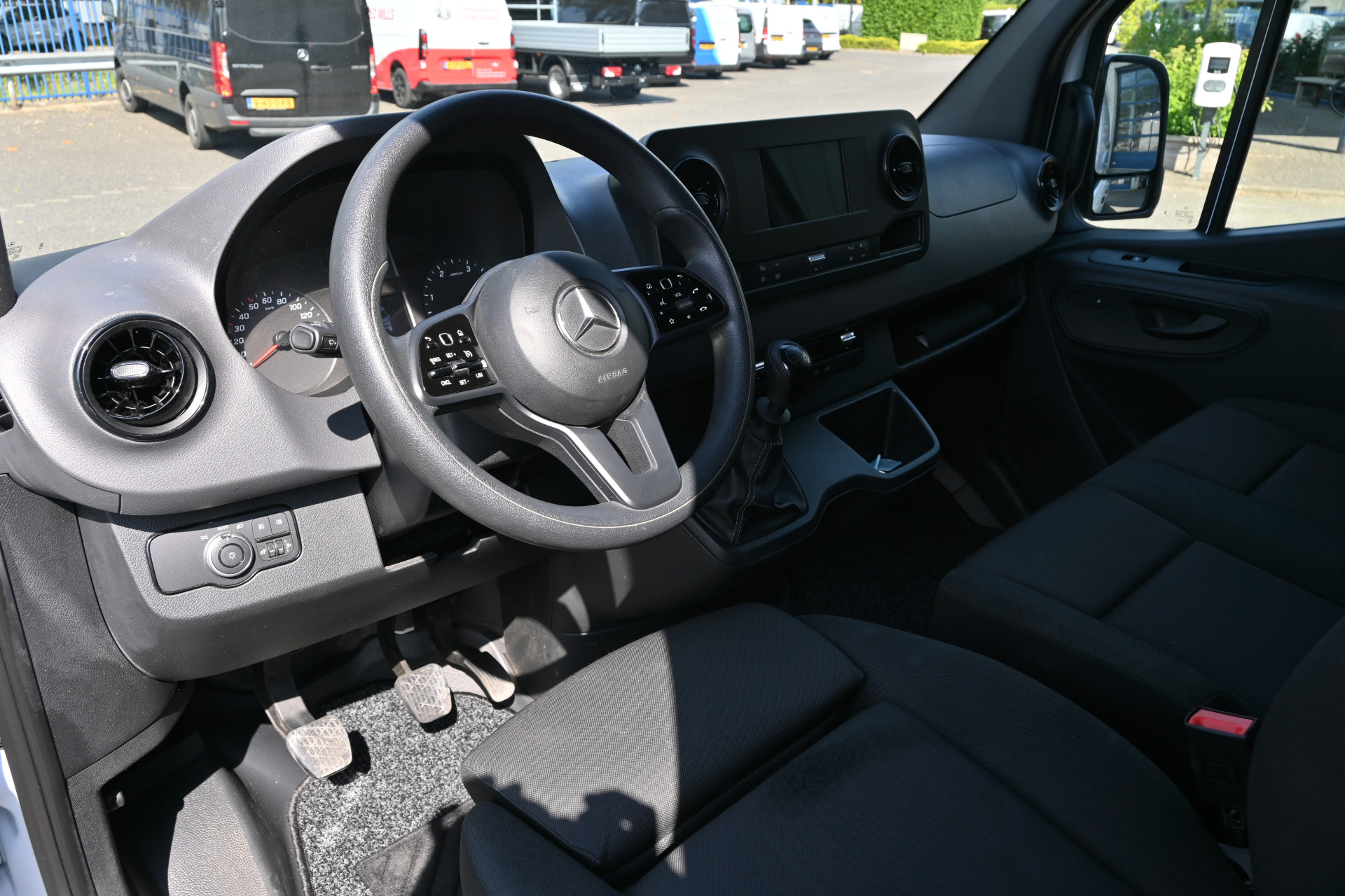 45131313-3.jpg