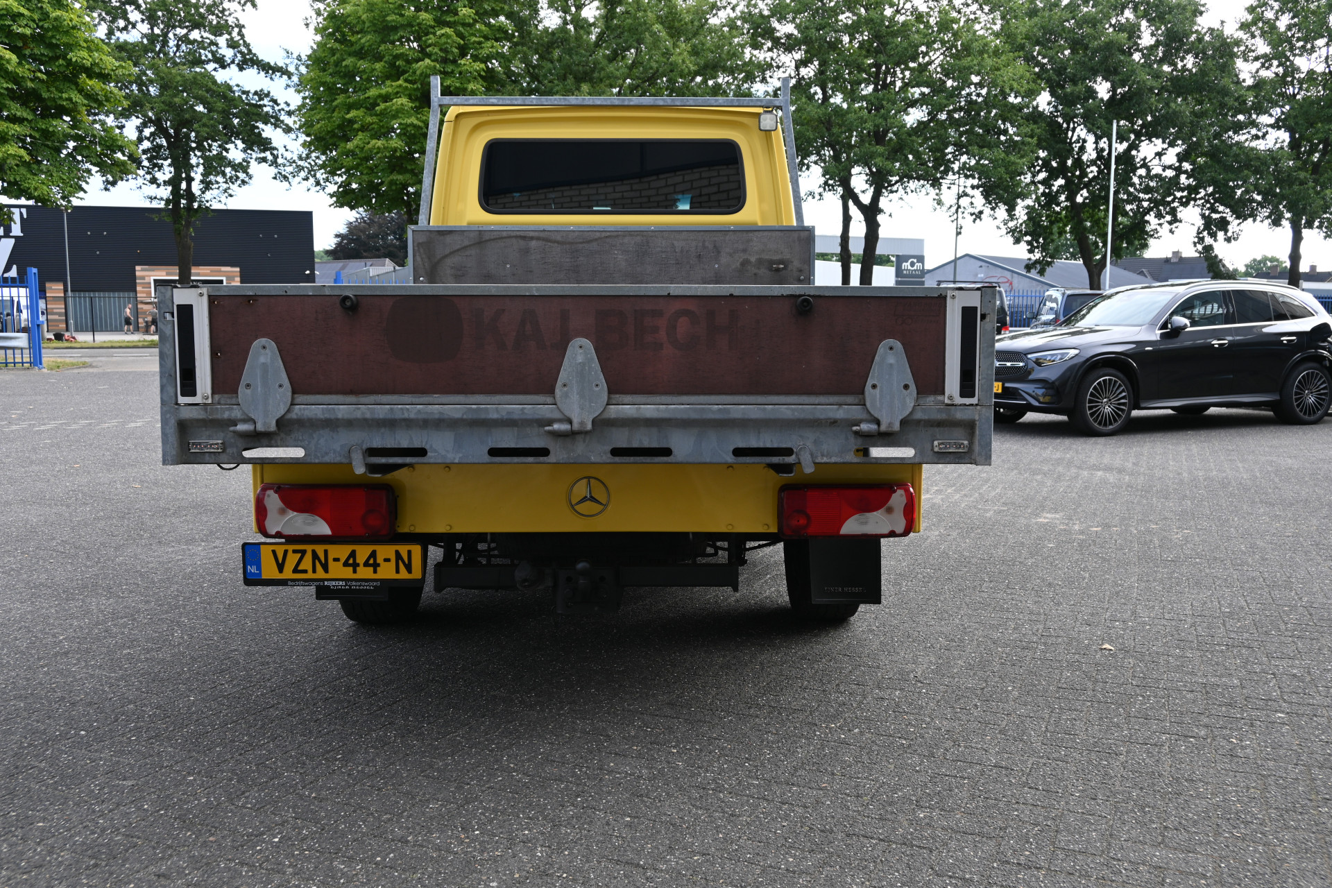 46426179-3.jpg